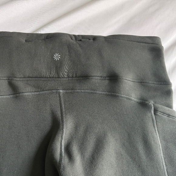 Athleta Altitude Stash fleece-lined tights leggings, LP, large petite - Picture 6 of 6